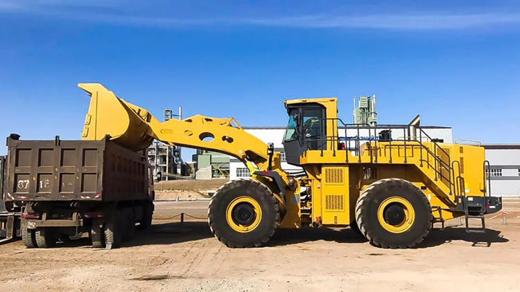 XCMG 12 ton strong large wheel loader LW1200KN mining heavy front loader